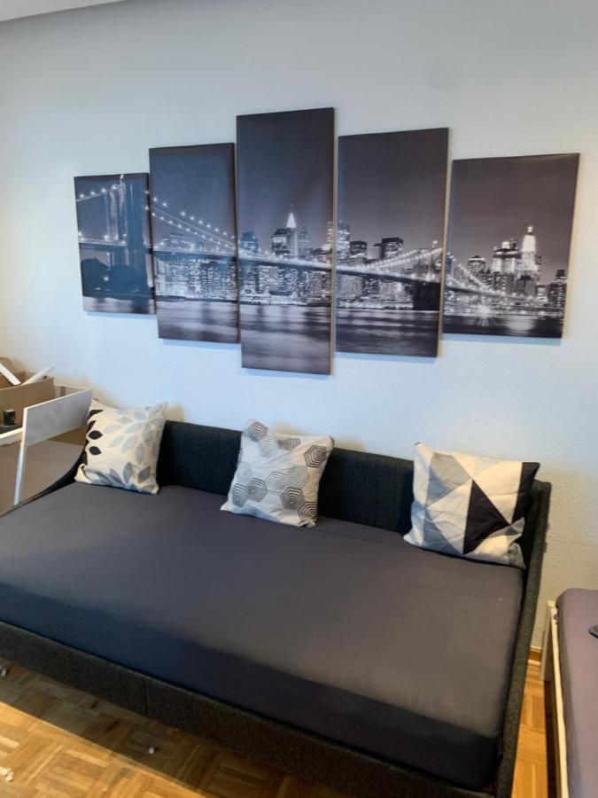 Mainpark Apartment 4 Schlafzimmer Bis Zu 10 Personen Direkt Ueber Aschaffapartment Bei Aschaffenburg Mainaschaff Exterior foto