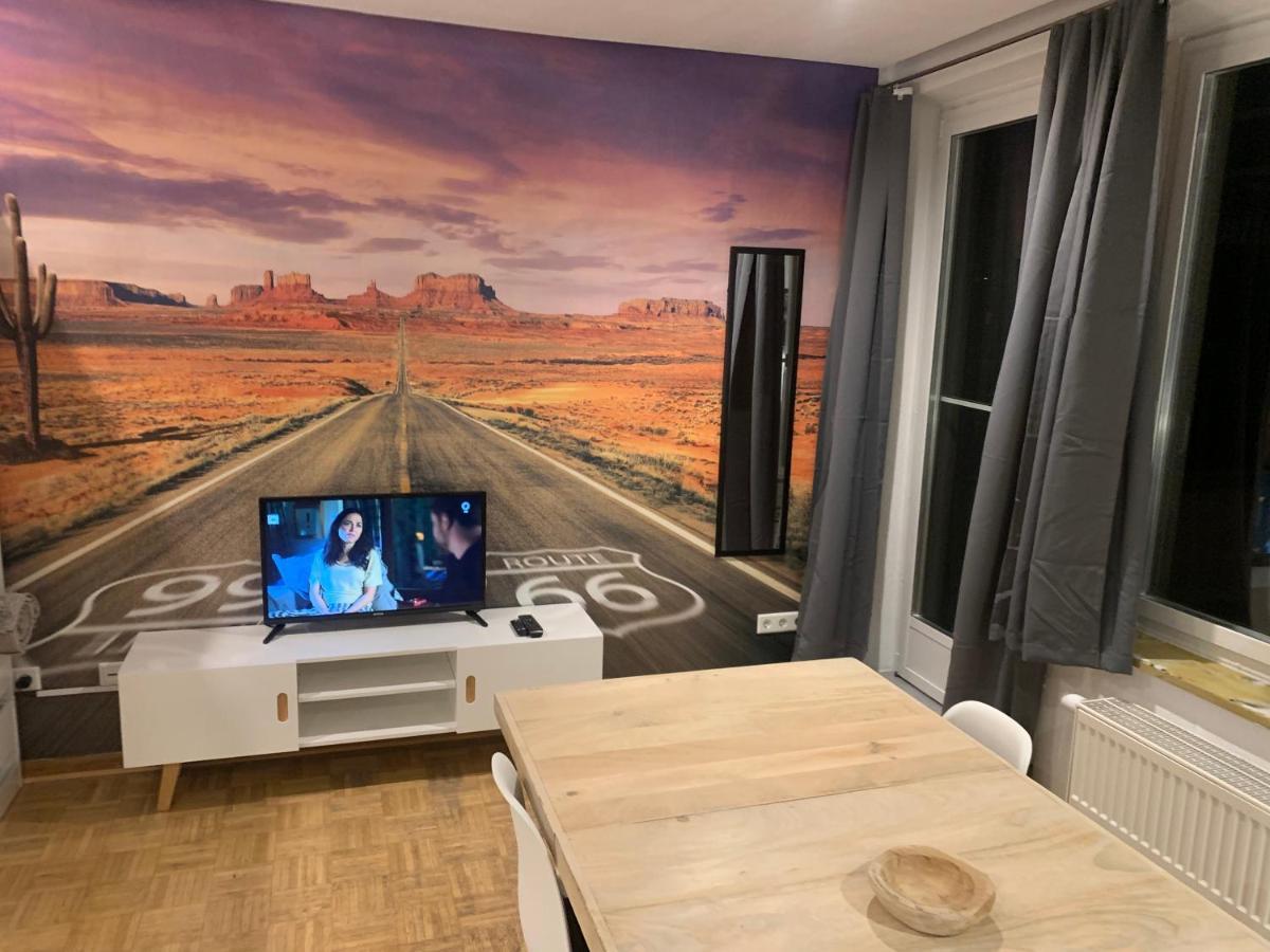 Mainpark Apartment 4 Schlafzimmer Bis Zu 10 Personen Direkt Ueber Aschaffapartment Bei Aschaffenburg Mainaschaff Exterior foto